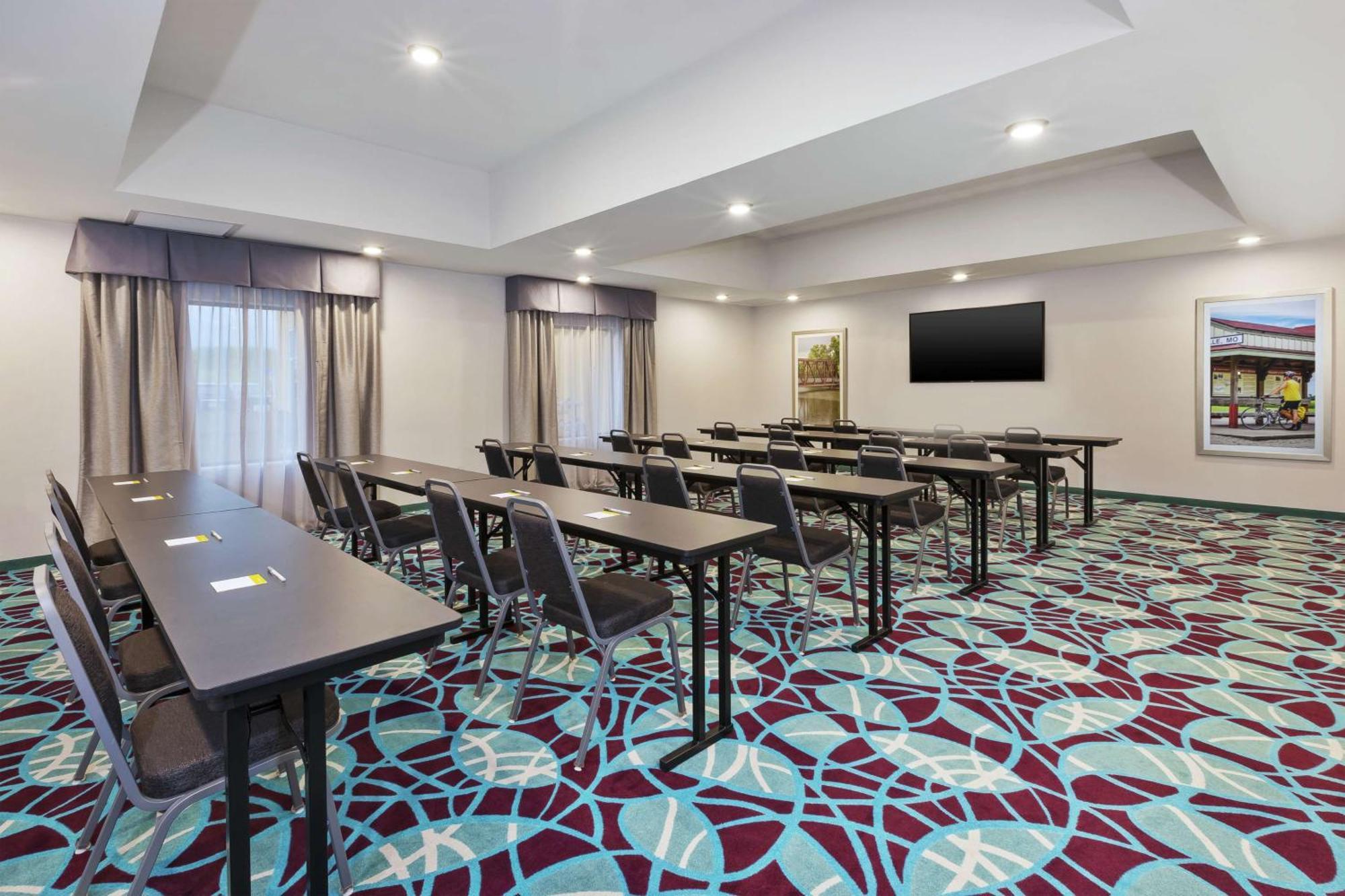 Hampton Inn Седалия Экстерьер фото