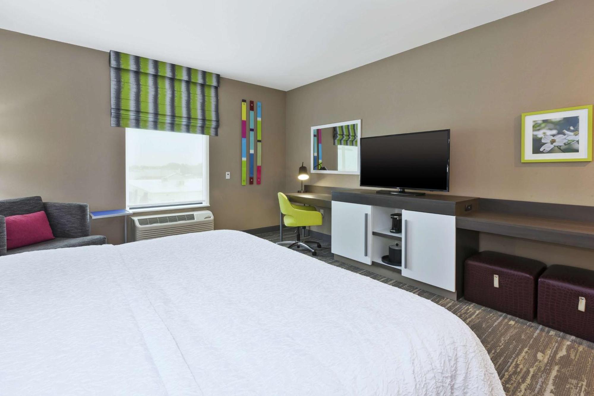 Hampton Inn Седалия Экстерьер фото