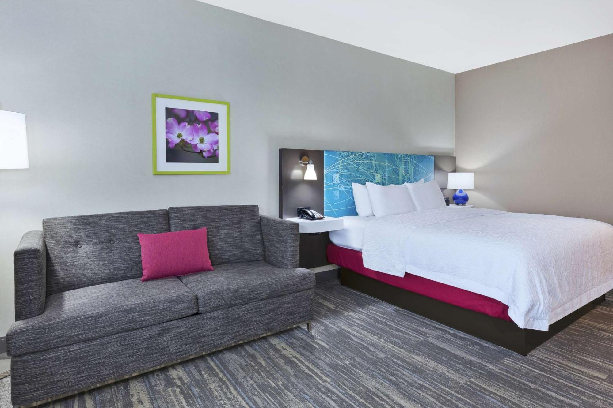 Hampton Inn Седалия Экстерьер фото