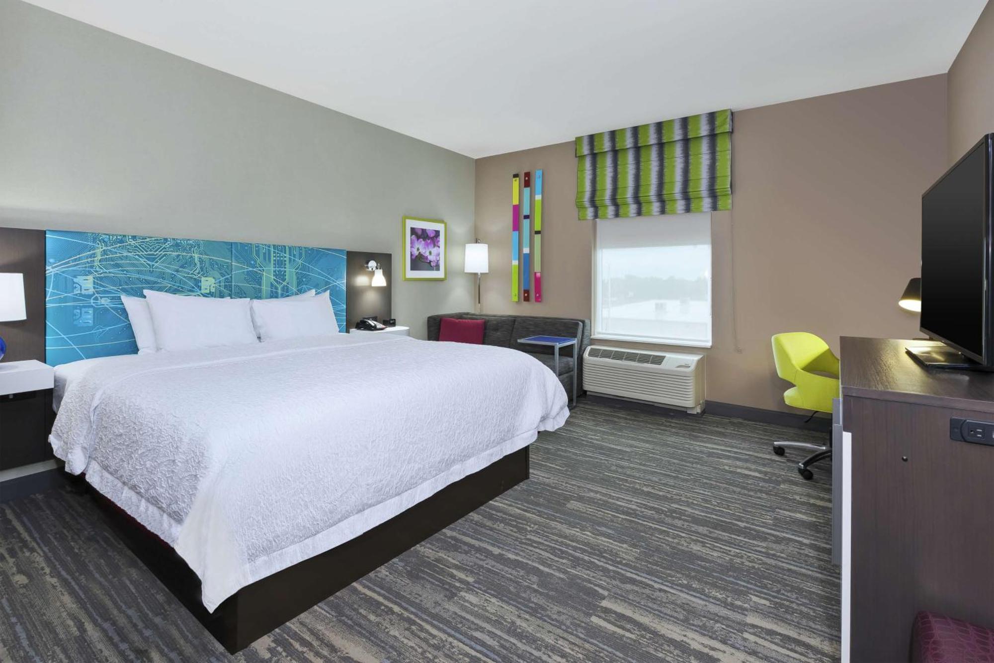 Hampton Inn Седалия Экстерьер фото
