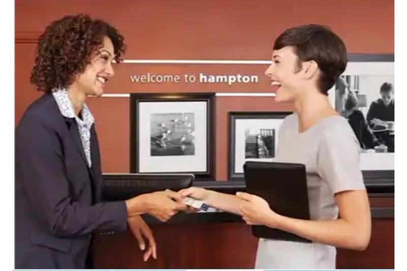 Hampton Inn Седалия Экстерьер фото